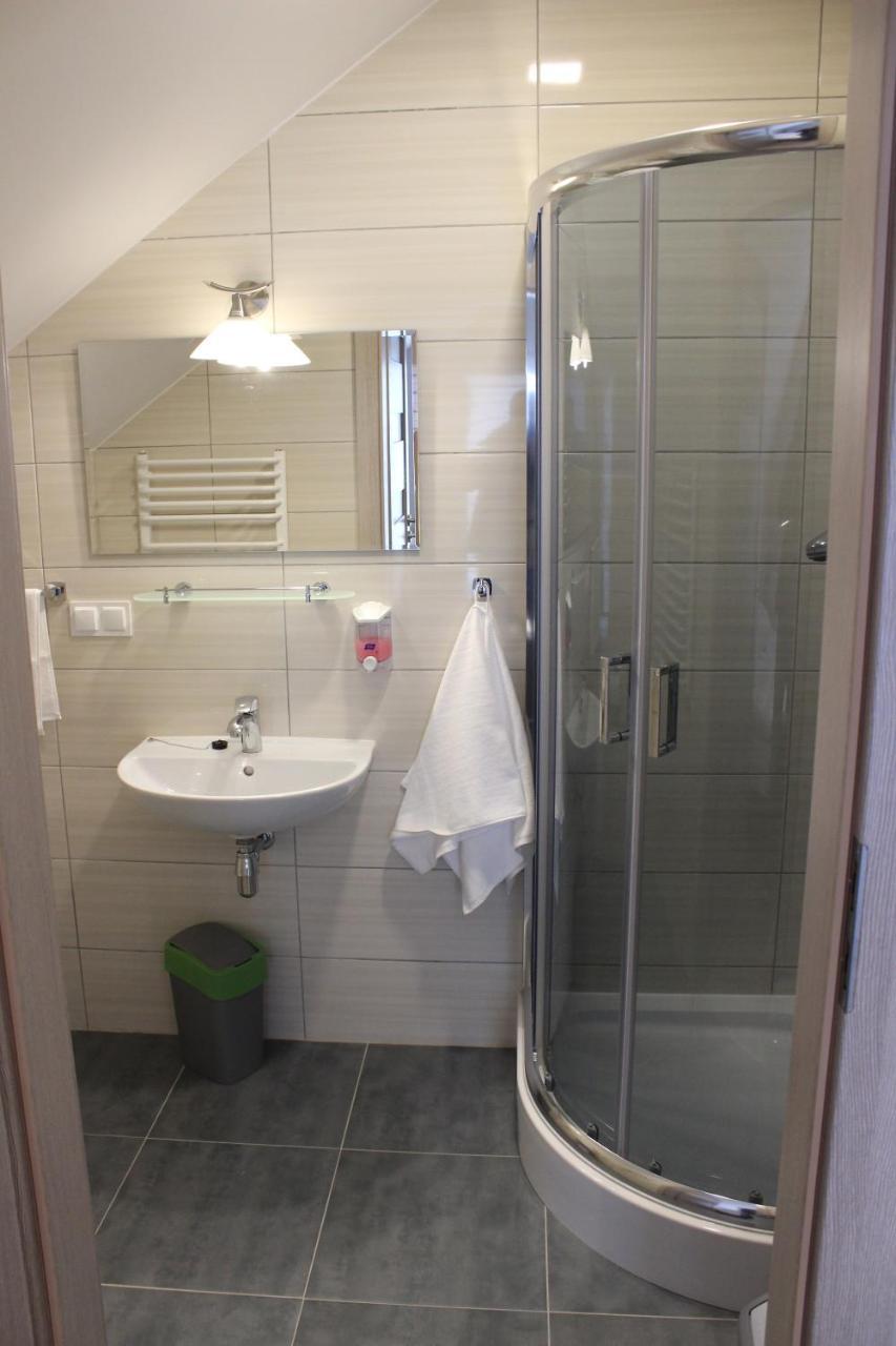 Hotel Pod Strzecha Kielce Kültér fotó